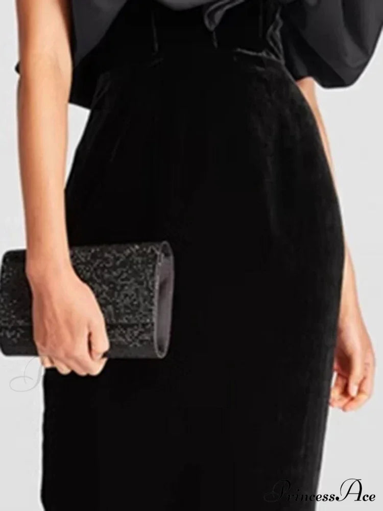 Aura Elegant Maxi Dress