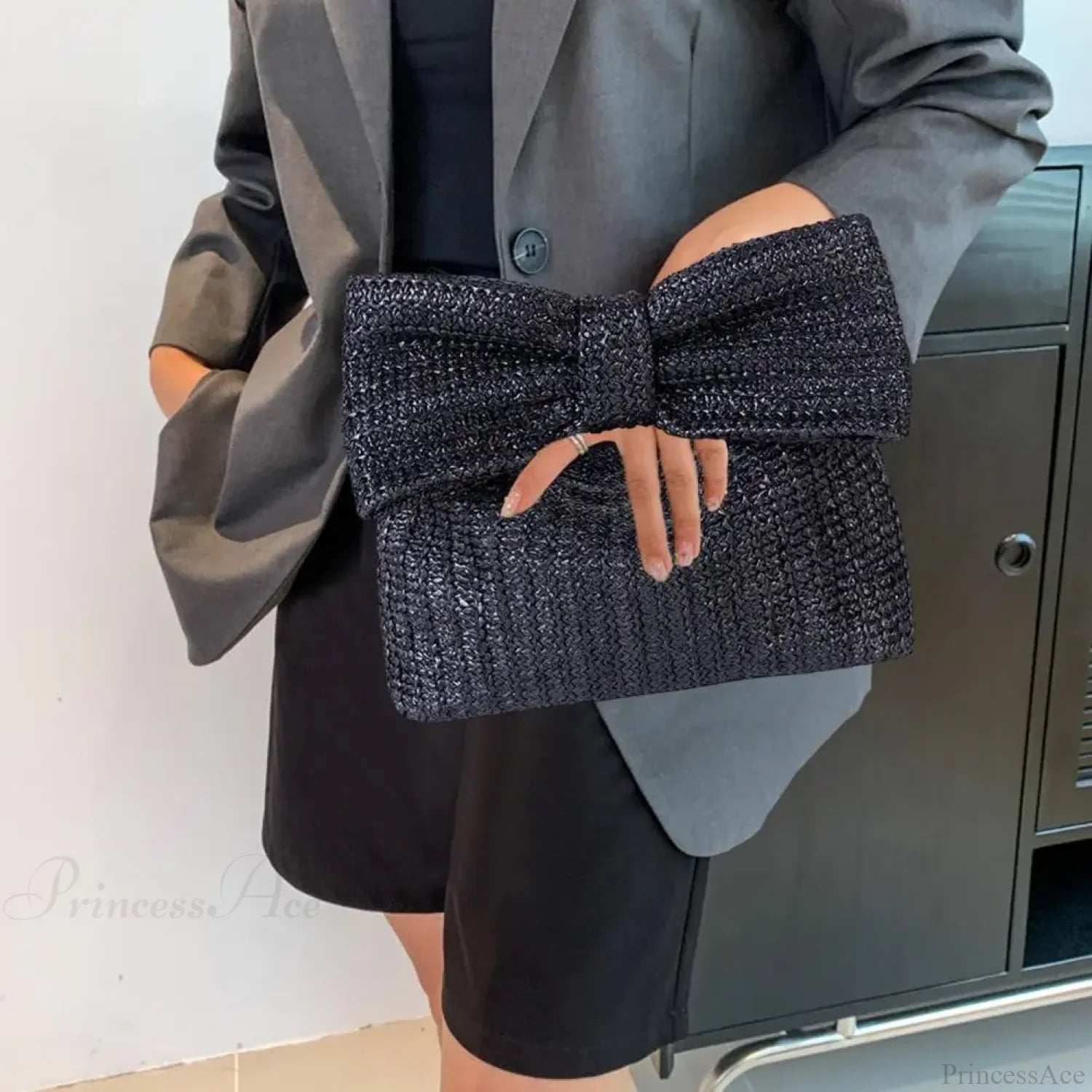 Beach Bow Crescent Shape Straw Clutch Wristlet Black wristlet-250126