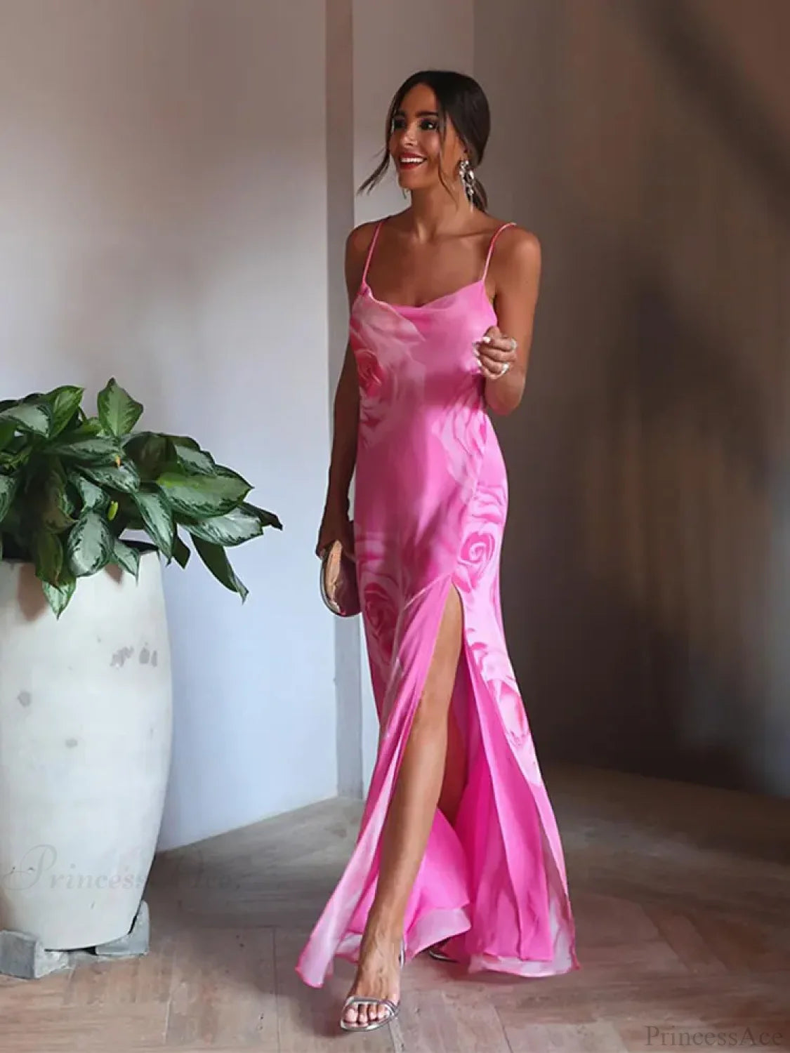 Chic V-neck Beach Ruffles Backless Floral Dress Red / S floraldress-250126