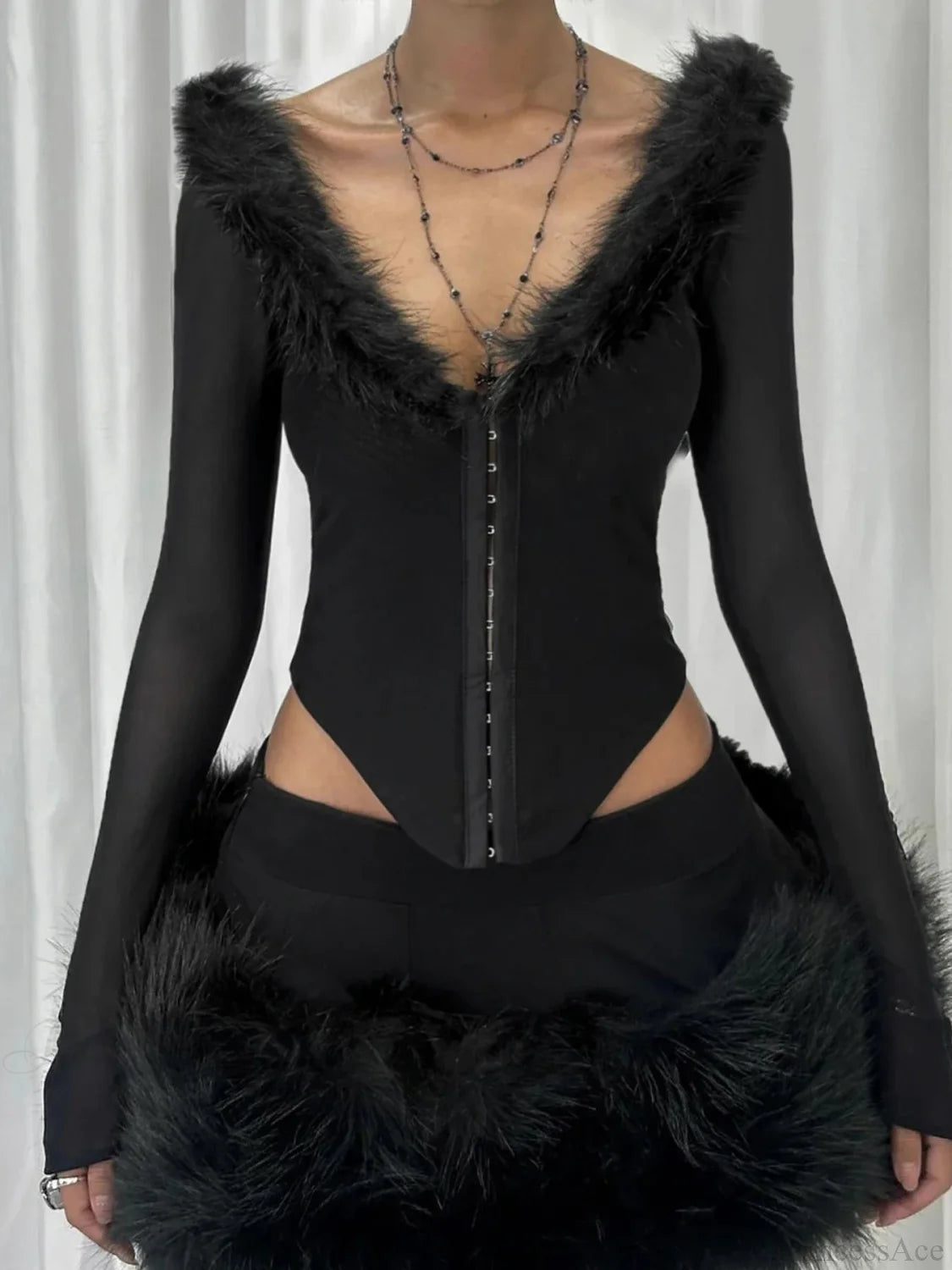 Furry Collar V-neck Knit Top Black / S