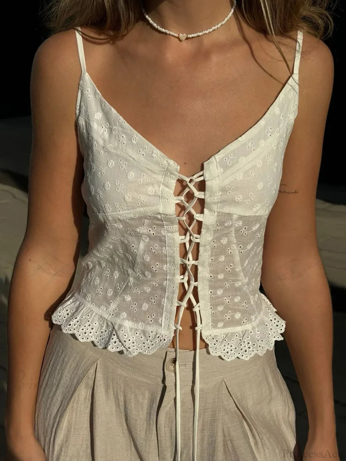 Lace Sleeveless V-neck Criss-cross Tie-up Crop Top croptop-250126