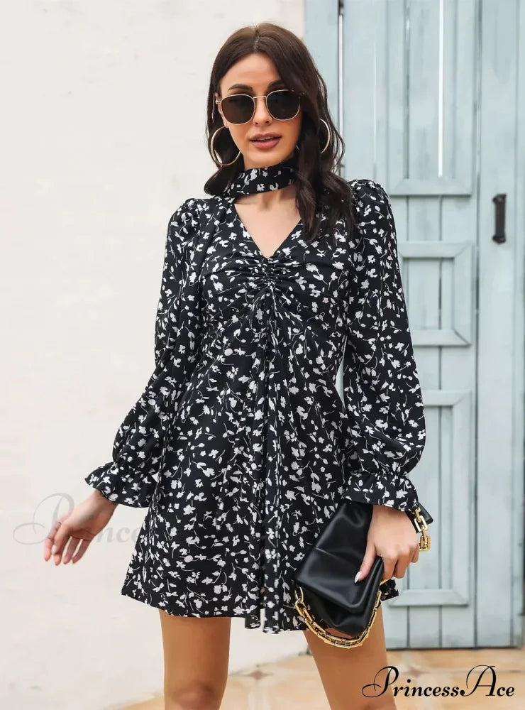 Patterned Arm Flared Flowered Gown With V-Neck Chiffon Drawstring L / Black Dresses