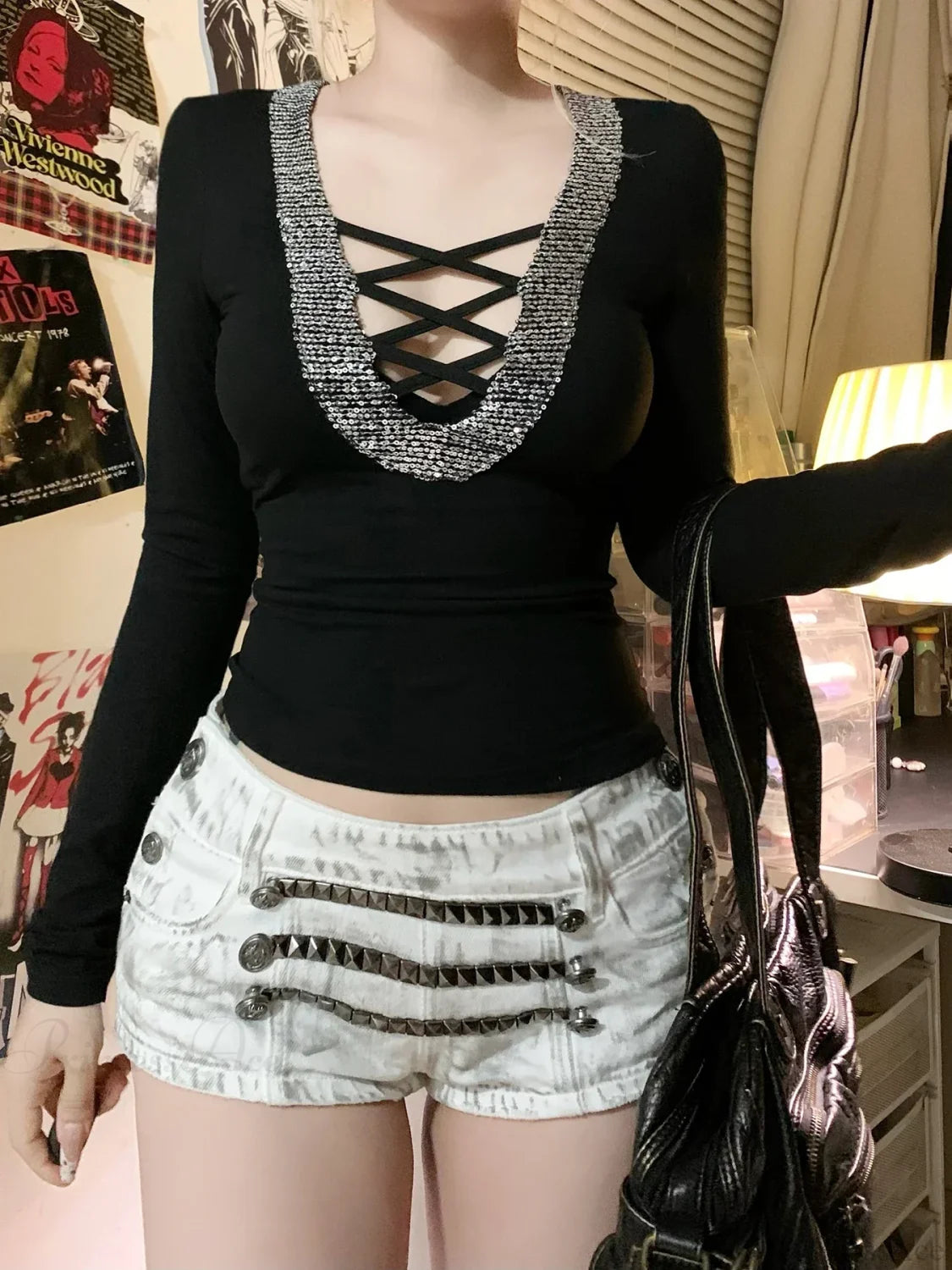 Sequin V-neck Knit Top Black / S