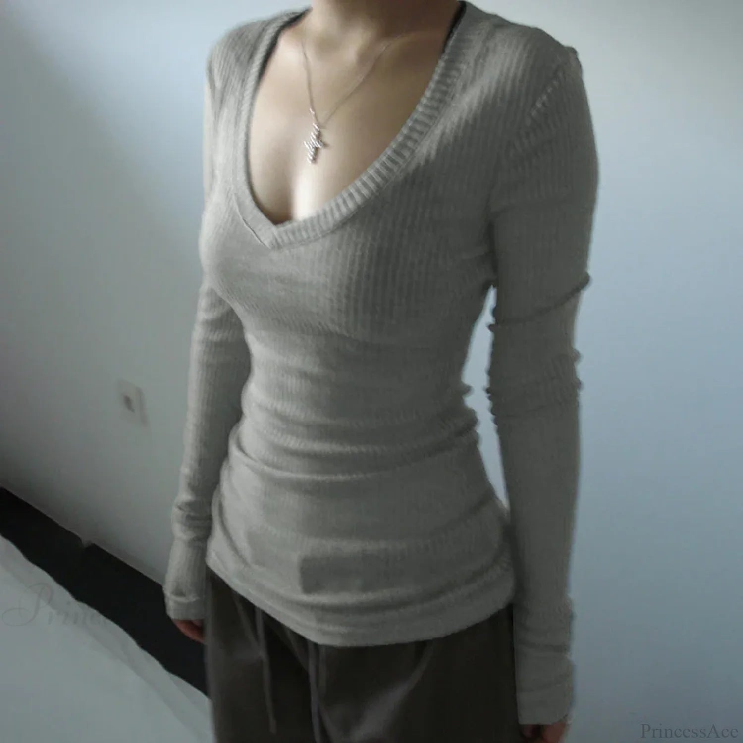 Slim-fitting Crop Top Micro-transparent V-neck Smock T-shirt Women knittop-250126